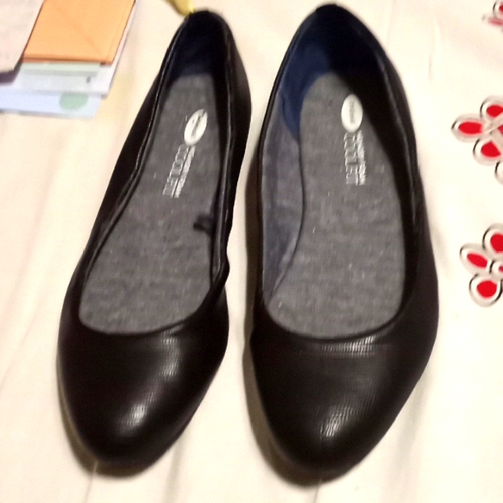 Black DR. SCHOLL'S Flats.  Size 10.